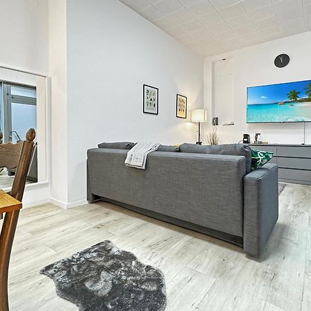 2 Zimmer Apartment Fuer 6 P, 15 Min Zum Flughafen Esslingen am Neckar Dış mekan fotoğraf
